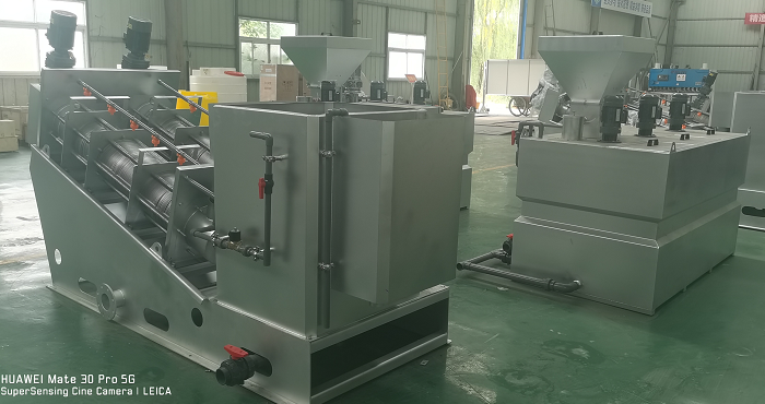 疊螺機(jī)、全自動(dòng)加藥裝置加工中